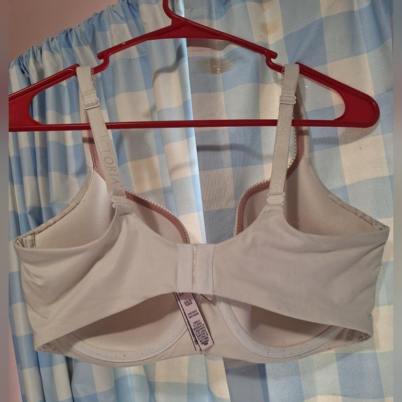 Victoria's Secret Women's Body By Victoria Bra - Picture 10 of 10